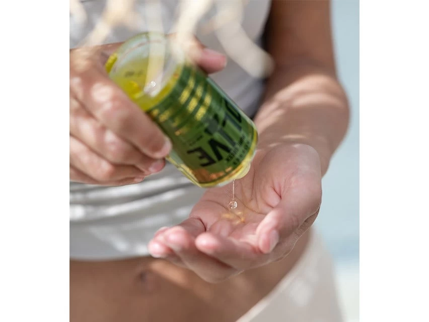 KORRES Pure Greek Olive 3-in-1 Nourishing Oil 2 KORRES Pure Greek Olive 3-in-1 Nourishing Oil - Image 2