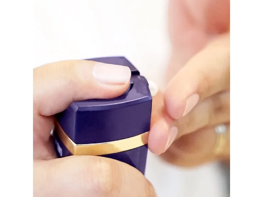 DefenAge 8-in-1 BioSerum 2 DefenAge 8-in-1 BioSerum - Image 2