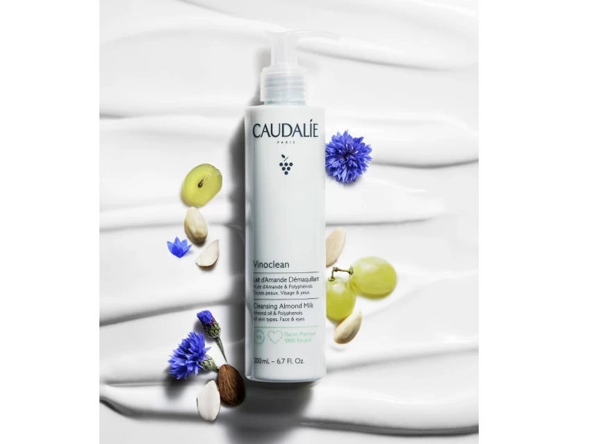 Caudalie Vinoclean Cleansing Almond Milk 4 Caudalie Vinoclean Cleansing Almond Milk - Image 4
