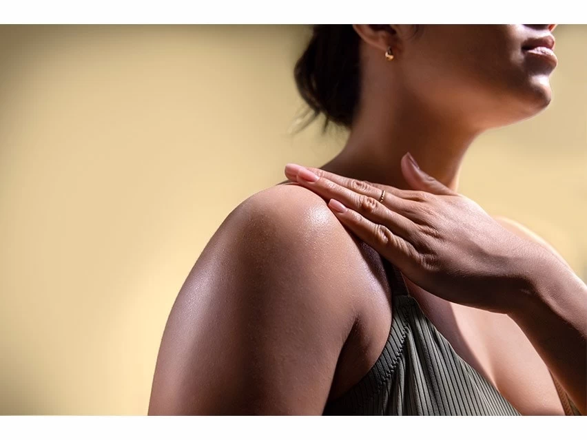 EltaMD UV AOX Mist Face & Body Broad Spectrum SPF 40 5 EltaMD UV AOX Mist Face & Body Broad Spectrum SPF 40 - Image 5