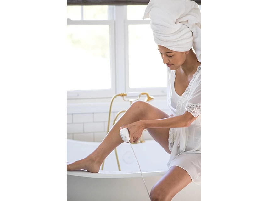 Iluminage Touch 4Ever Home Permanent Hair Removal IPL & Radio Frequency System 8 Iluminage Touch 4Ever Home Permanent Hair Removal IPL & Radio Frequency System - Image 8