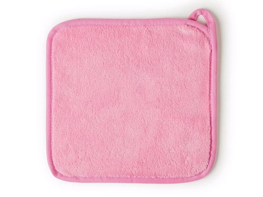 PMD Silverpure Silver-Infused Microfiber Makeup-Removing Cloth 2 PMD Silverpure Silver-Infused Microfiber Makeup-Removing Cloth - Image 2